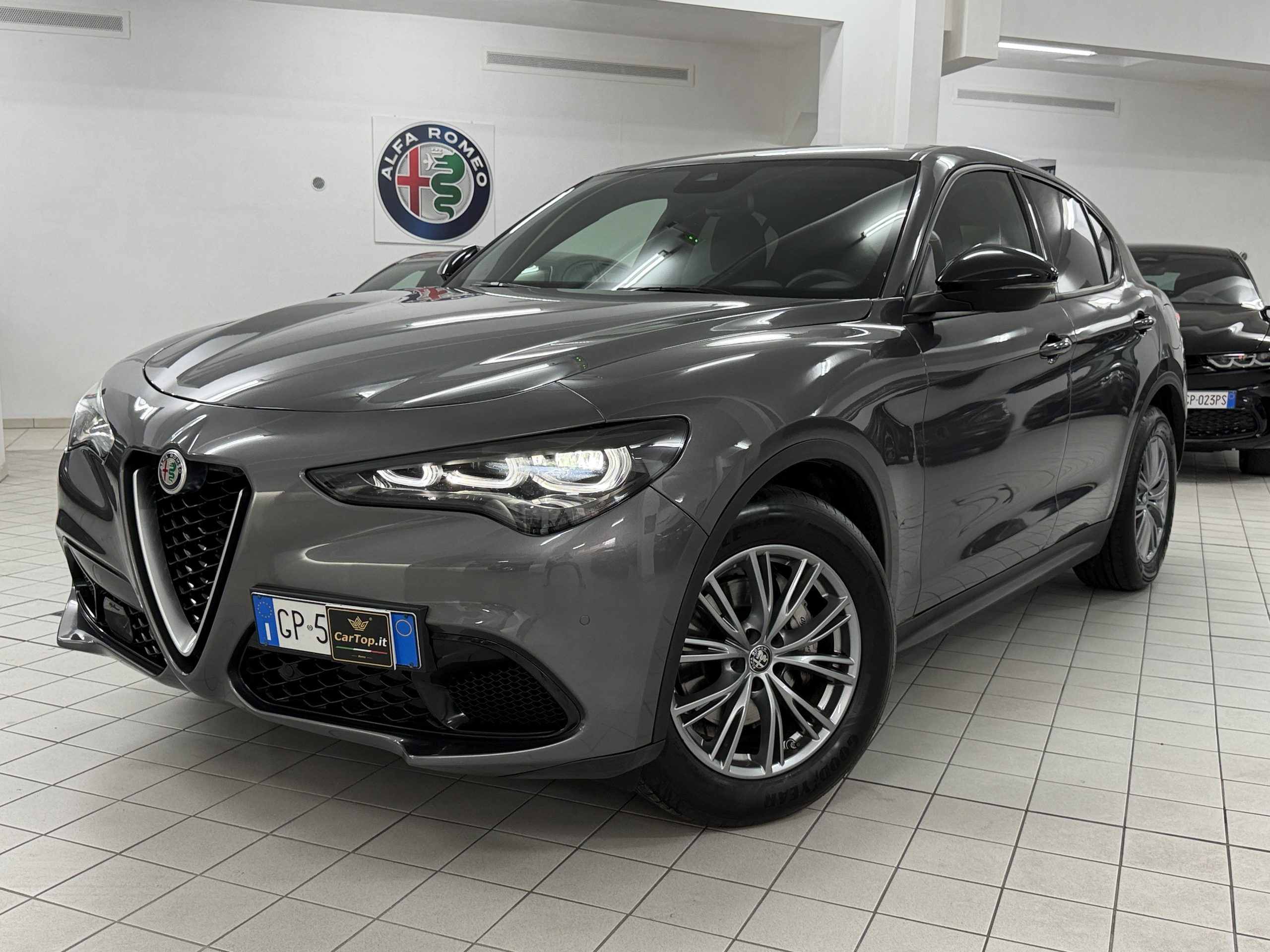 Alfa Romeo Stelvio 2.2 TD 160 cv Super AT8 fari Matrix € 22.390